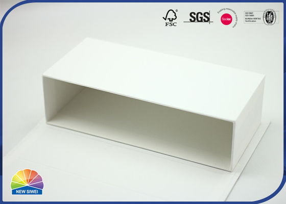 Cutom Hinged Lid Gift Box Standard Export Carton Delivery In 7-15 Days